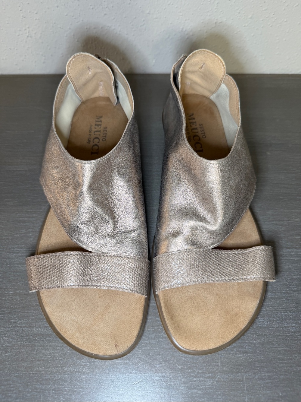 Sesto Meucci Everly Sandals Womens Size 7.5 M Metallic Bronze Leather Low Wedge